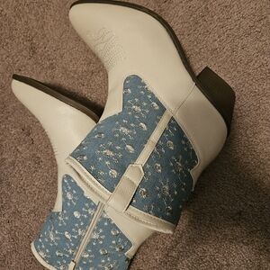 olivia and kate boots New York 9.5 Ankle Boots Coastal Cowboy Boots